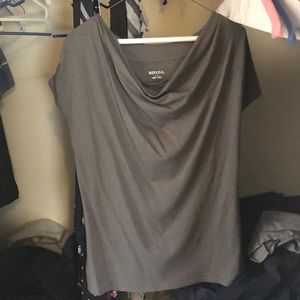 Merona top Large . Comes with free gift!❤️😊🌙🌞